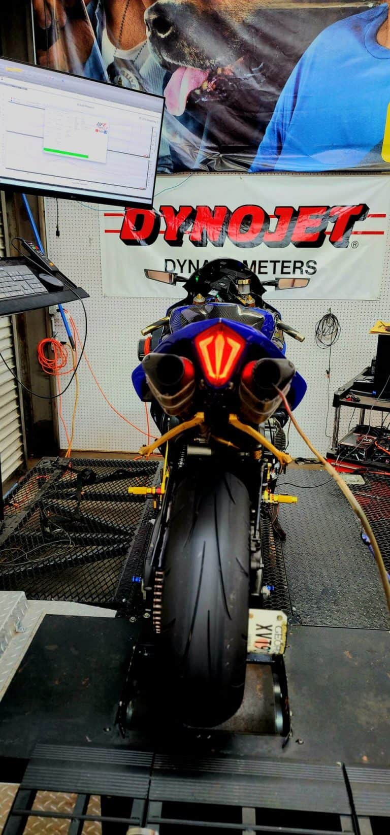 ECU Flashing vs. Piggyback Fuel Controllers — Which Tuning Approach Is Right for Your Motorcycle and Your Budget